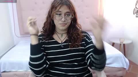 Snapshot of kate_pickman chatting on 01.21.25 kate online show from 01.21.25