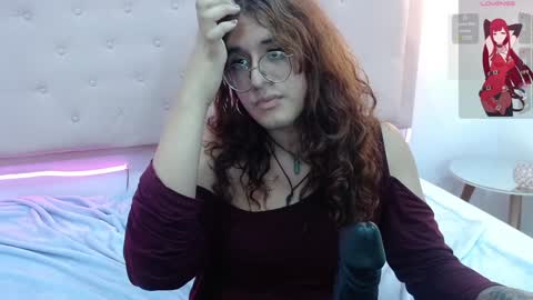 Snapshot of kate_pickman chatting on 01.22.25 kate online show from 01.22.25