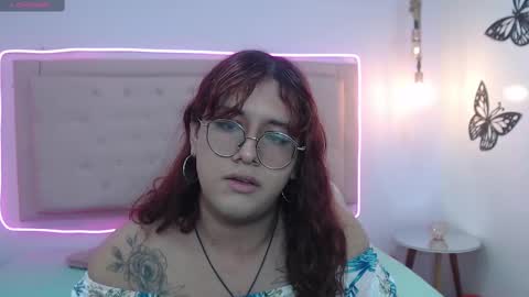 Snapshot of kate_pickman chatting on 02.23.25 kate online show from 02.23.25