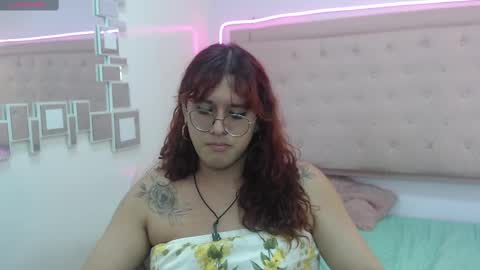 Snapshot of kate_pickman chatting on 02.25.25 kate online show from 02.25.25