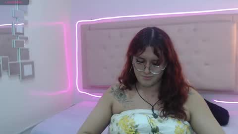 Snapshot of kate_pickman chatting on 03.04.25 kate online show from 03.04.25