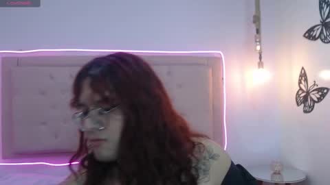 Snapshot of kate_pickman chatting on 03.05.25 kate online show from 03.05.25