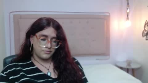 Snapshot of kate_pickman chatting on 09.09.25 kate online show from 09.09.25