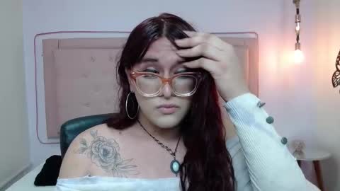 Snapshot of kate_pickman chatting on 09.13.25 kate online show from 09.13.25