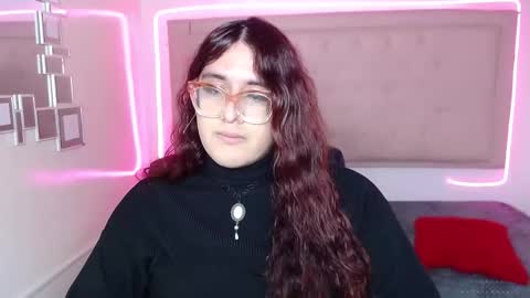 Snapshot of kate_pickman chatting on 10.17.25 kate online show from 10.17.25