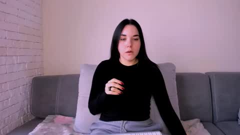 KATE online show from 10.14.25