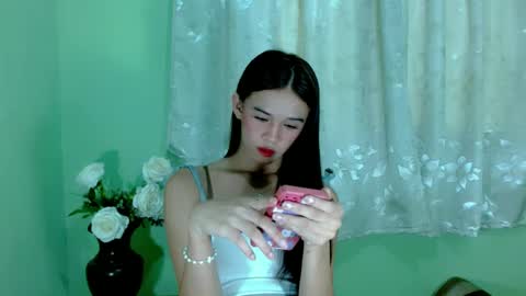 Snapshot of kate_romance chatting on 01.20.25 Kate online show from 01.20.25