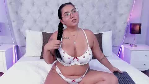 kateanderss online show from 10.11.25