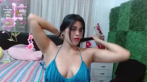 Snapshot of kateangelly chatting on 10.17.25 kateangelly online show from 10.17.25