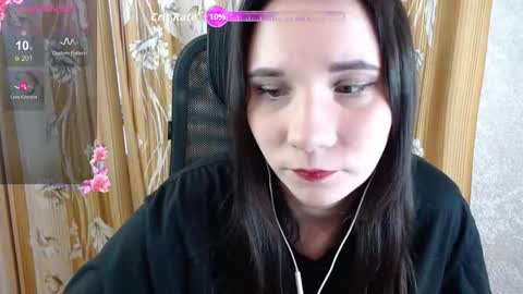 Snapshot of katecrash chatting on 11.24.25 YourKate online show from 11.24.25