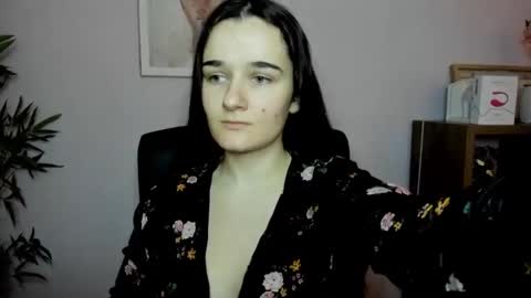 Kate  online show from 02.08.25