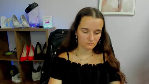 Kate  online show from 09.20.25