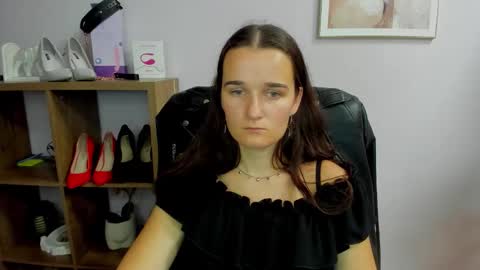 Kate  online show from 09.21.25