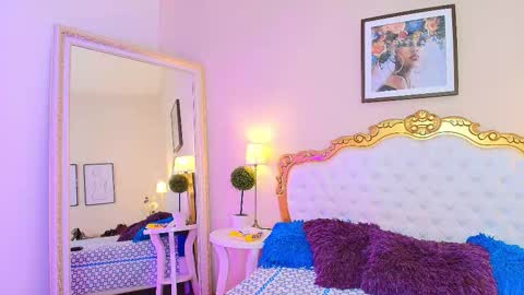 Snapshot of kateemartinez chatting on 09.13.25 katee Martinez online show from 09.13.25