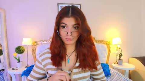 Snapshot of kateemartinez chatting on 10.03.25 katee Martinez online show from 10.03.25