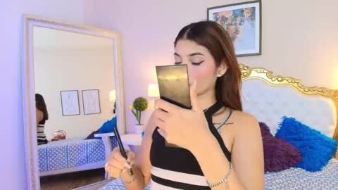 Snapshot of kateemartinez chatting on 02.12.26 katee Martinez online show from 02.12.26