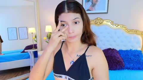 katee Martinez online show from 04.17.26