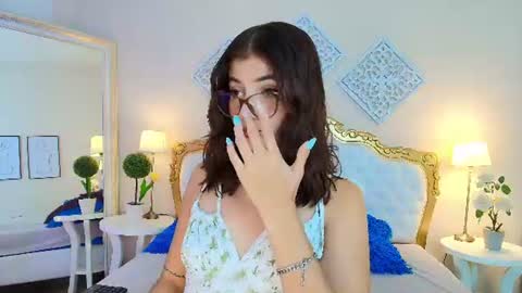 Snapshot of kateemartinez chatting on 07.18.26 katee Martinez online show from 07.18.26