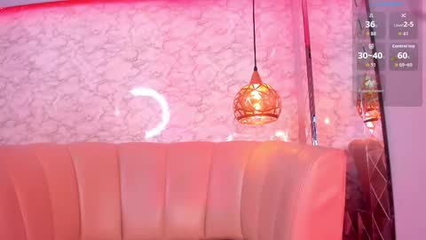 Snapshot of kateleeh_ chatting on 12.15.25 Kate online show from 12.15.25