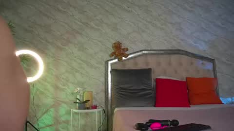 Kate online show from 03.19.26