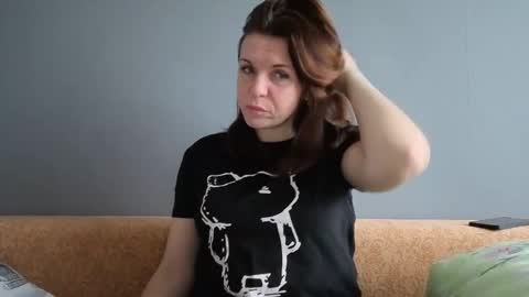 KateMorana online show from 11.20.25