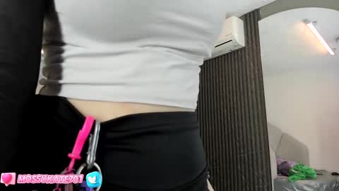 Snapshot of katemoss70 chatting on 02.22.25 Im Katherine but call me Kate online show from 02.22.25