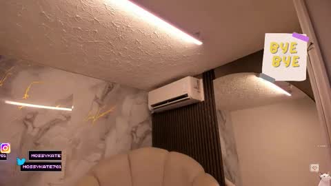 Im Katherine but call me Kate  online show from 03.28.26