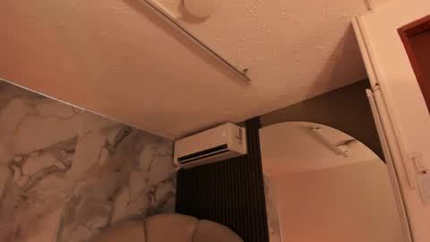 Im Katherine but call me Kate  online show from 04.19.26