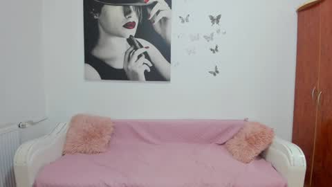 Snapshot of kateparker chatting on 01.17.25 Anna online show from 01.17.25