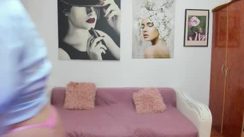 Snapshot of kateparker chatting on 10.20.25 Anna online show from 10.20.25