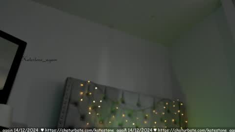 Snapshot of katestone_again chatting on 12.14.24 love meeee online show from 12.14.24