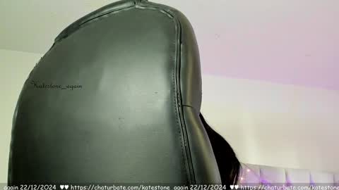 Snapshot of katestone_again chatting on 12.22.24 love meeee online show from 12.22.24