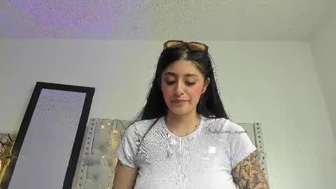 love meeee online show from 04.02.26