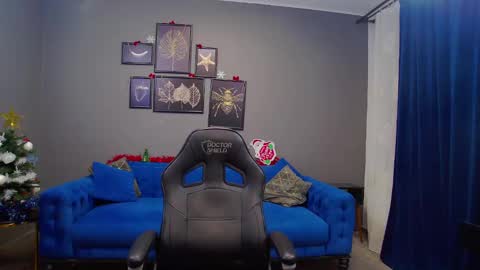 Kate online show from 12.21.24