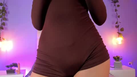 Snapshot of katherinee_scott chatting on 05.06.26 your kathe online show from 05.06.26