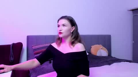 Snapshot of katherinemidnight chatting on 10.23.25 Katherine online show from 10.23.25