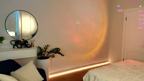 katherinepinke online show from 11.28.25