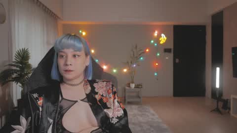 Snapshot of katherynlin chatting on 02.06.25 Kathy online show from 02.06.25