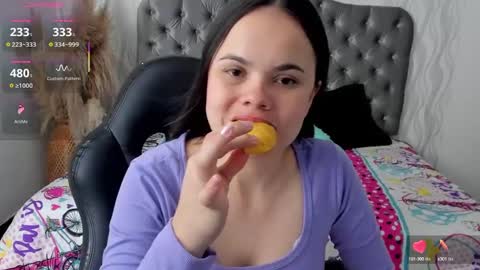 kathh_latorre online show from 09.30.25