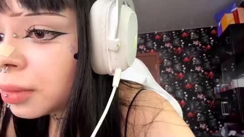 Snapshot of kathimatayoshi chatting on 03.23.26 Luna online show from 03.23.26