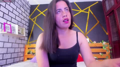 Paola online show from 12.27.24