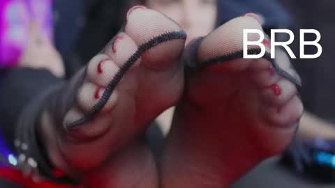 kathleen_frost online show from 12.16.24