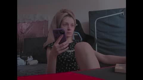 kathleen_frost online show from 11.20.25