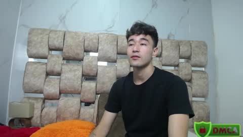 Kaht y Aiden online show from 05.19.26