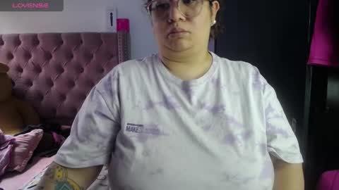 Snapshot of kathybigboobsbbw_ chatting on 05.11.26 kathybigboobsbbw_ online show from 05.11.26