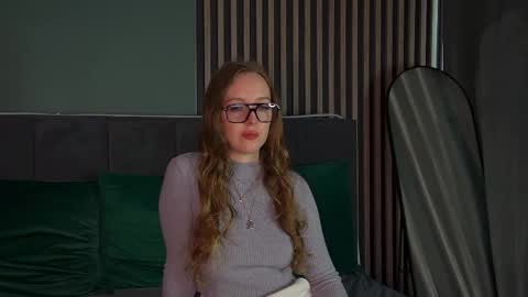 Snapshot of kathystewart chatting on 09.27.25 Kathy online show from 09.27.25