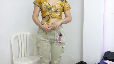 Snapshot of katia_rose23 chatting on 05.21.26 . . KATIA . . online show from 05.21.26