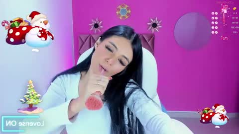 Snapshot of katia_sex25 chatting on 12.15.24 Katia online show from 12.15.24