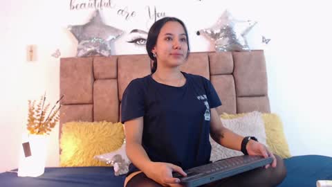 Katia Cuper  online show from 01.23.25