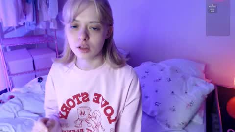 Snapshot of katie_deville chatting on 02.15.26 Katie Deville online show from 02.15.26